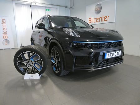 Lynk & Co 01 PHEV Aut-Kamera-Navi-BLIS-Pano-Värmare-70KmRange-SoV