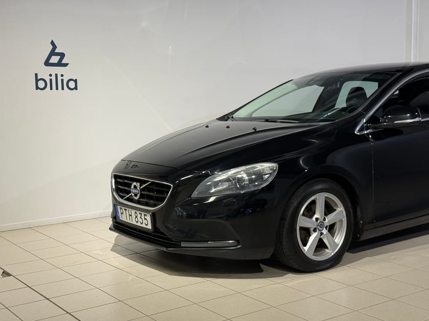 Bild 2 av Volvo V40 D2 Momentum | 7 tum High Perf | Klimatpaket