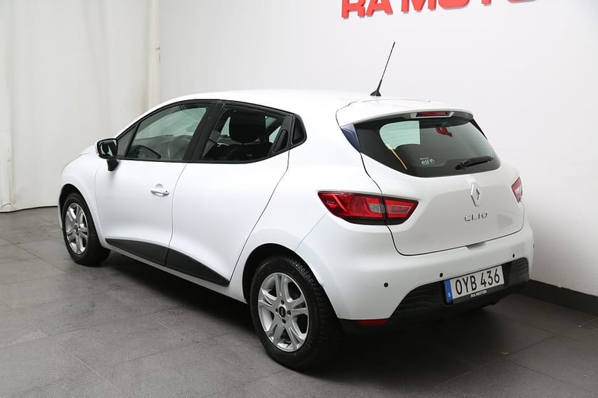 Bild 4 av Renault Clio 1,2 75hk Expression 5D | P-Sen | Bluetooth | Nybesikt