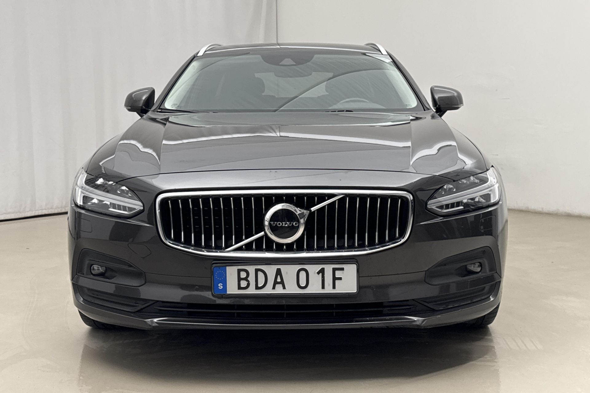 Volvo V90 B4 AWD 2021, photo 5/10