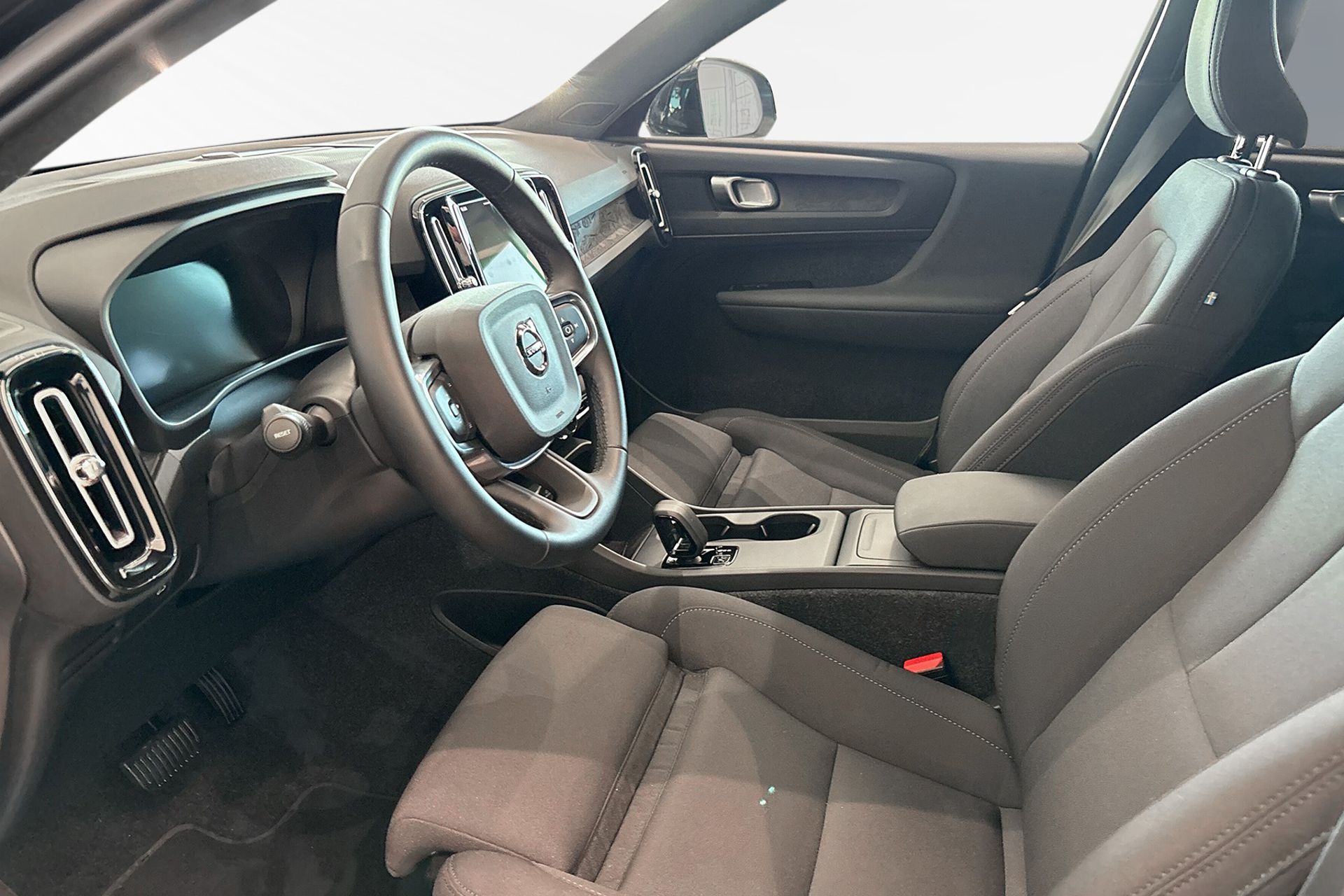 Volvo EX40 2026, kuva 7/10