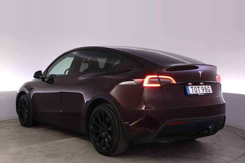 Bild 4 av Tesla Model Y Long Range AWD Autopilot Panorama Drag