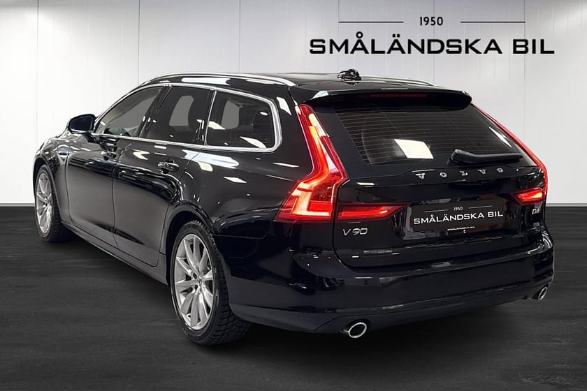 Bild 3 av Volvo V90 D4 AWD Geartronic Momentum 190hk
