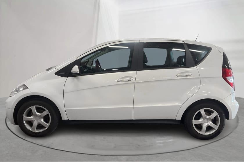 Bild 2 av Mercedes-Benz A 160 BlueEfficiency (95hk) AC Farthållare lågmil