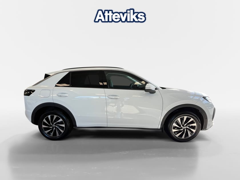 Bild 2 av Volkswagen T-Roc LIFE 1.5 ETSI 150hk *Keyless/Backkamera*