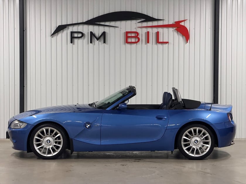 Bild 5 av BMW Z4 3.0i / Individual / Estoril Blå / Toppskick / Historik