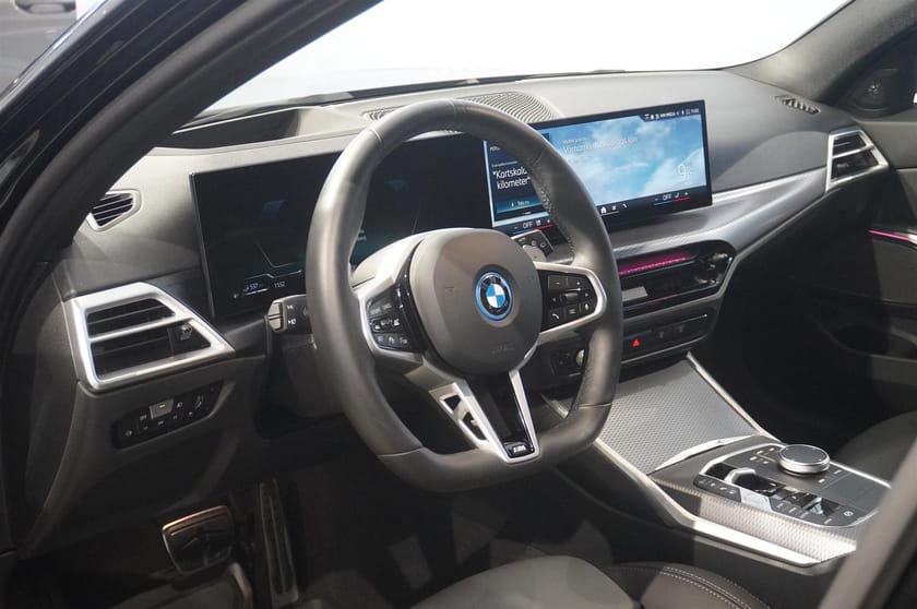 Bild 2 av BMW 330e xDrive Touring M Sport Business Edition Rattvärme H K Dragkrok