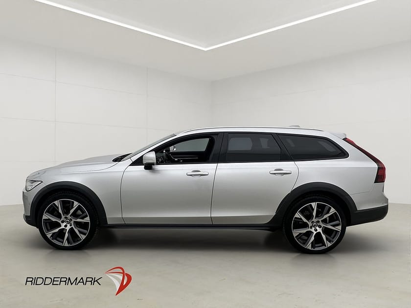 Bild 4 av Volvo V90 Cross Country B4 AWD Advanced SE Pano H/K HUD Drag
