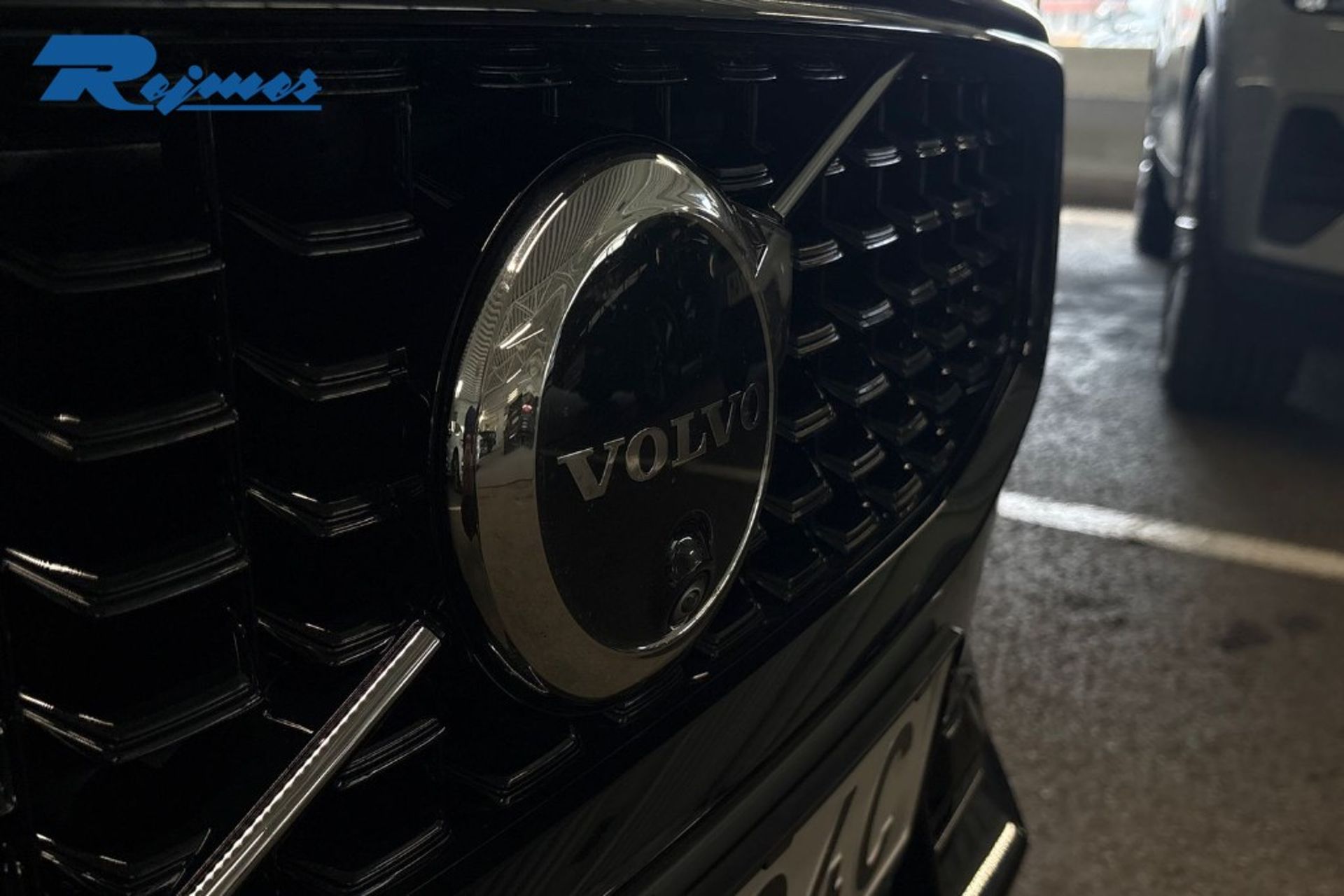 Volvo V60 T6 Plus Dark Nordic Edition 2025, bild 4/10