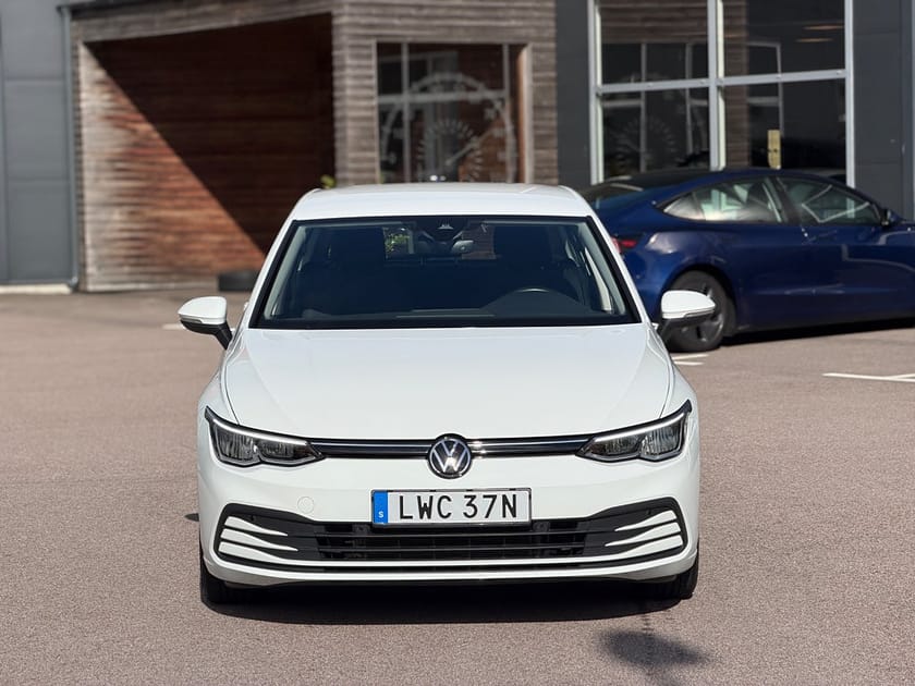 Bild 3 av Volkswagen Golf 1.0 TSI Manuell B-Kamera Rattvärme