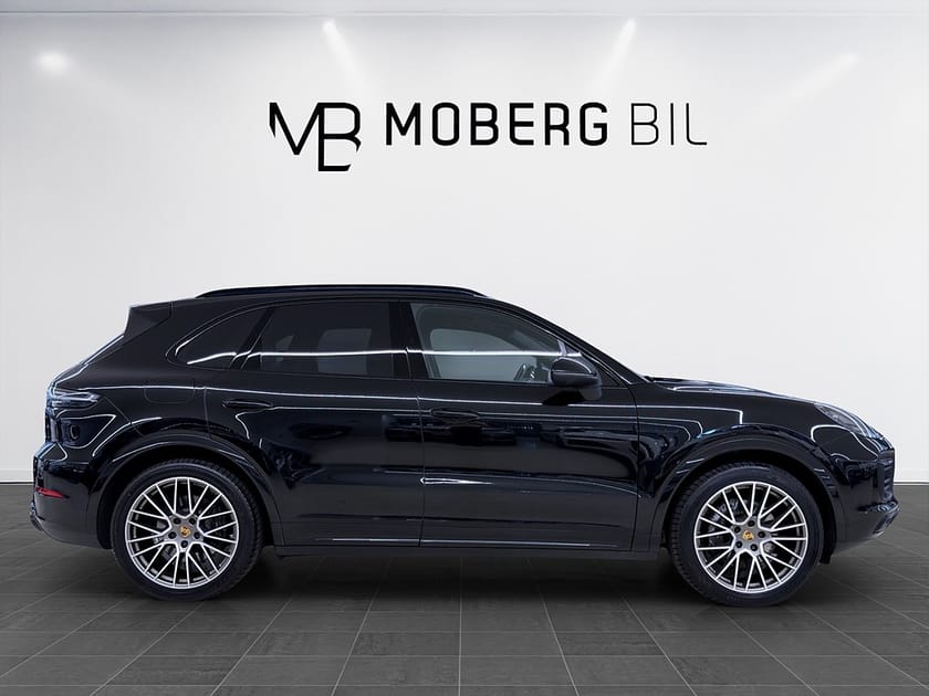 Bild 5 av Porsche Cayenne E-Hybrid 462hk Platinum Edt Pano HUD Soft-close