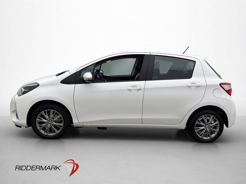 Bild 4 av Toyota Yaris 1.5 VVT-iE 111hk Active Backkamera Bluetooth