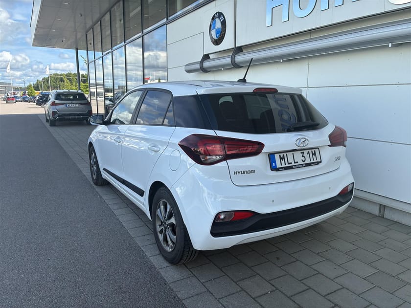 Bild 3 av Hyundai i20 1.2 Manuell, 84hk Premium Backkamera CarPlay Farthållare