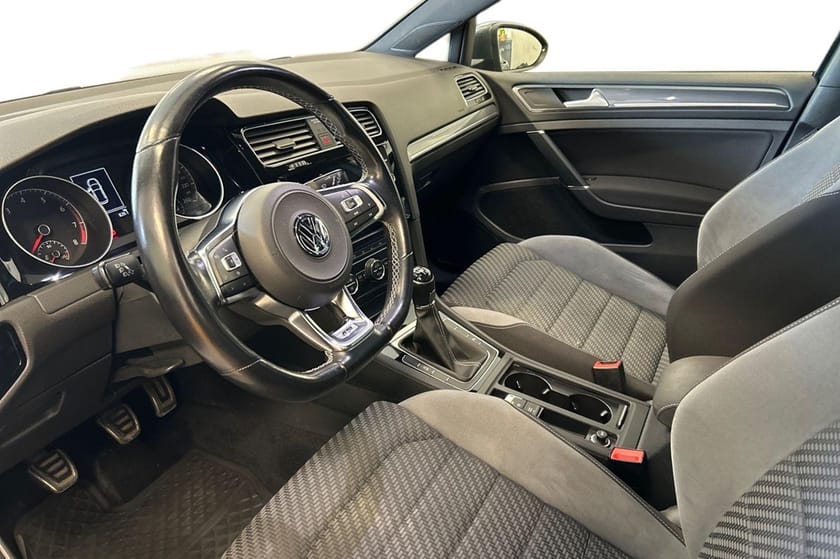 Bild 5 av Volkswagen Golf 1.5 TSI 150hk R-Line Pluspaket