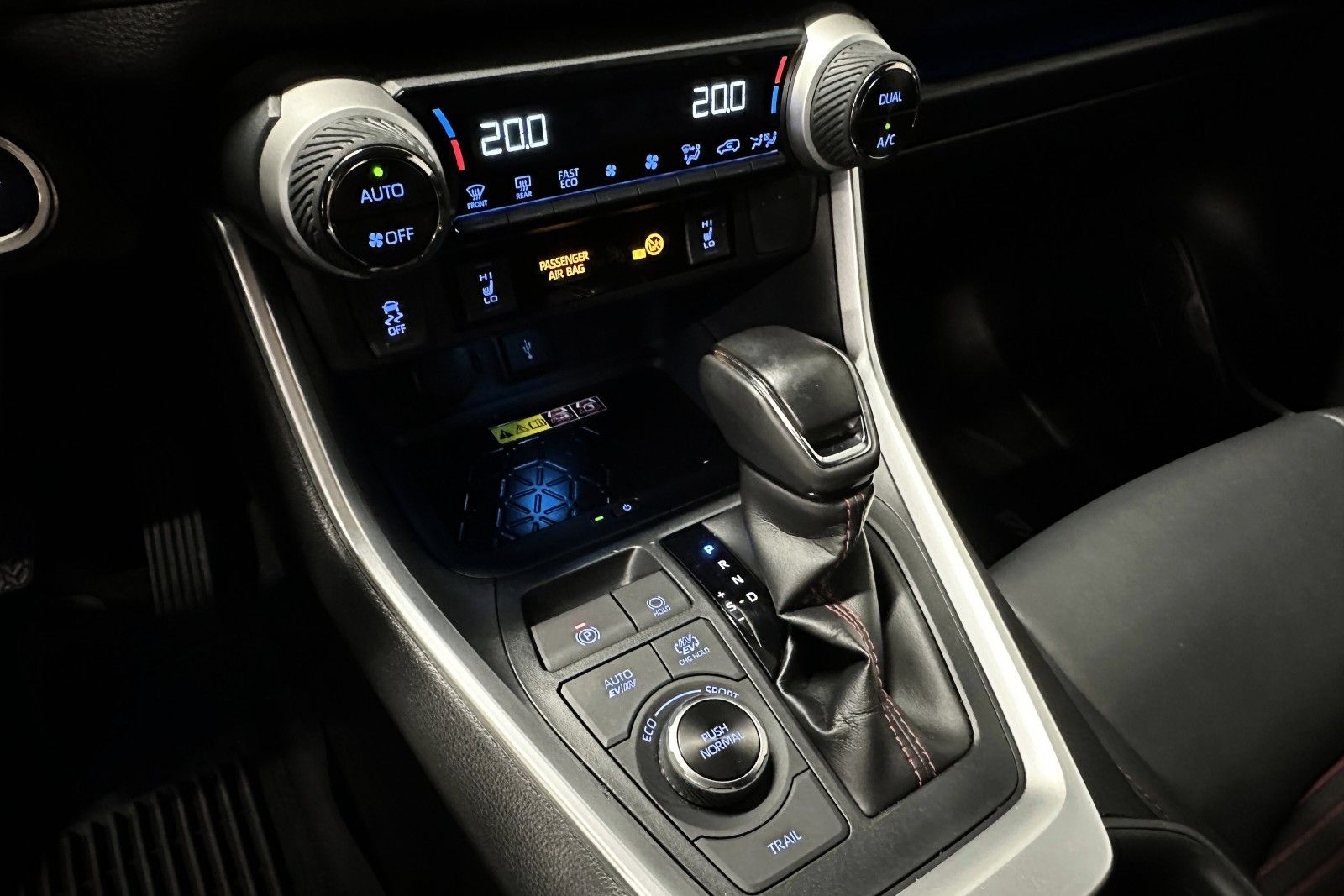 Toyota RAV4 Plug-in Hybrid E-CVT, 306hp, 2022