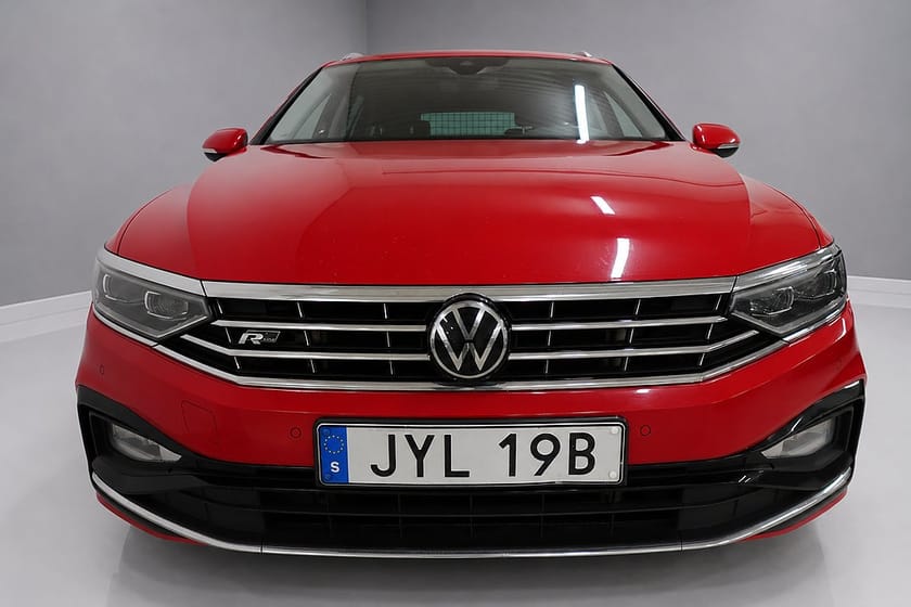 Bild 3 av Volkswagen Passat Sportscombi R-line 2.0 TDI  GT Adap-F Drag IQ-Light D-värme MOMS