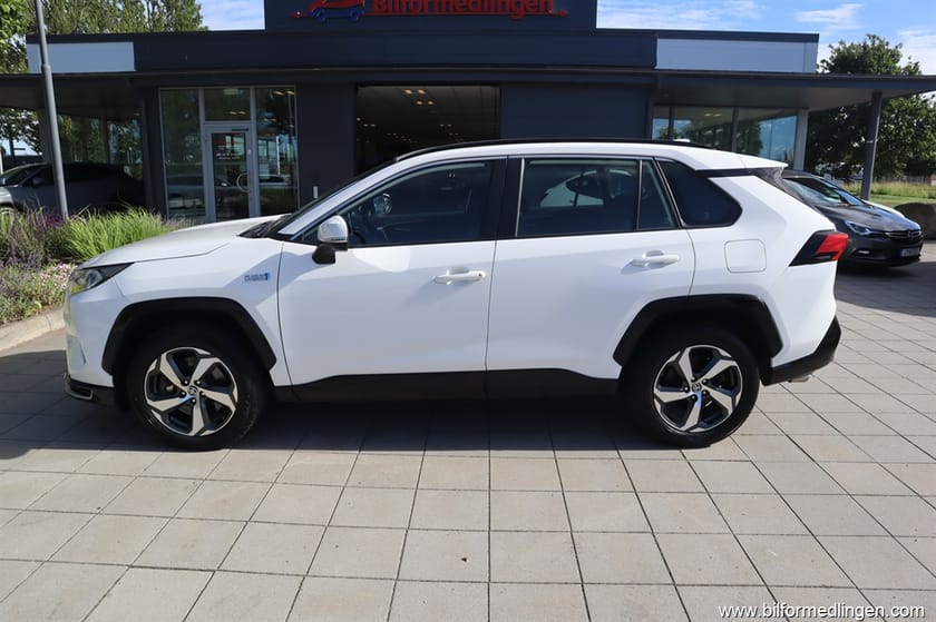 Bild 1 av Toyota RAV4 Laddhybrid Plug-in Hybrid 5-door 306hk Aut Active Drag Svensksåld
