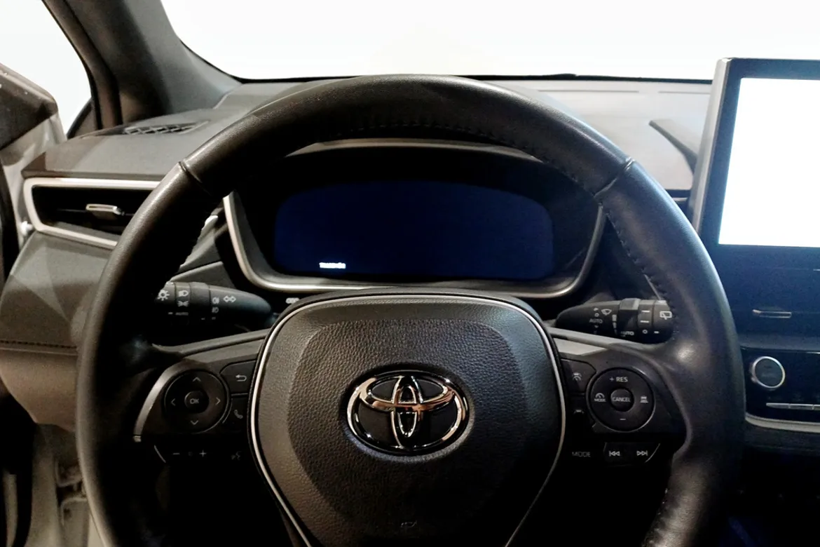 Toyota Corolla Cross Hybrid AWD-i