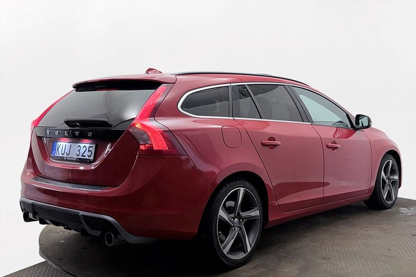 Bild 4 av Volvo V60 D4 AWD R-Design Drag Läder Taklucka Keyless Värmare 163hk