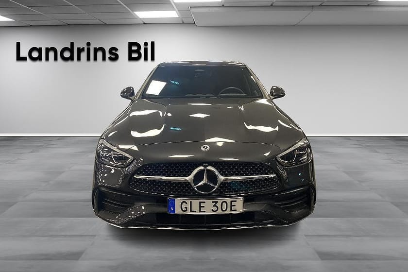 Bild 2 av Mercedes-Benz C 300 e 9G-Tronic AMG / Minnespaket