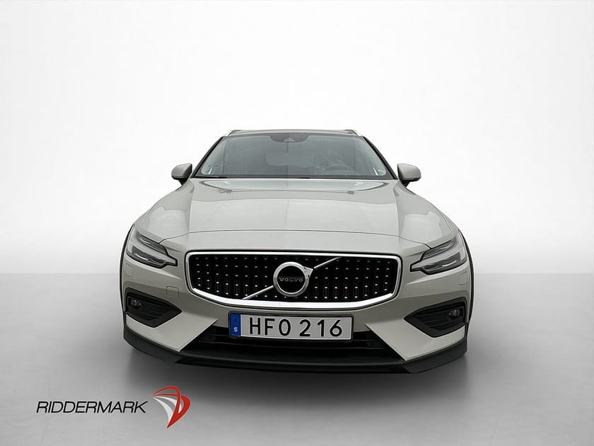 Bild 2 av Volvo V60 Cross Country D4 AWD VOC D-Värmare B-Kamera Drag