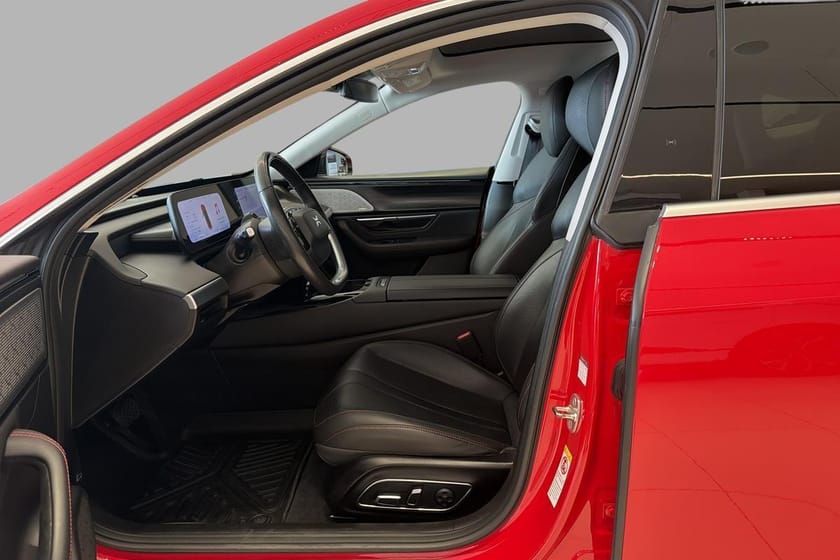 Bilde 5 av XPENG P7 High Performance 1. reg 19.04.2023 AWD, Panorama Nappaskinn