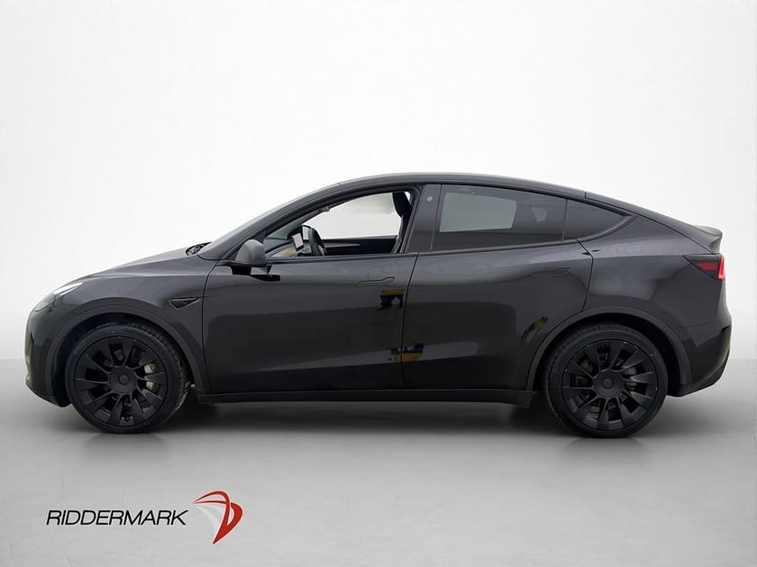 Bild 5 av Tesla Model Y Long Range AWD MOMS 1-bruk AP Pano 360° Värm