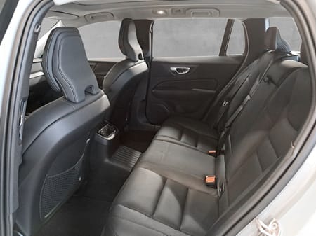 Volvo V60 Recharge T6 II Plus Dark
