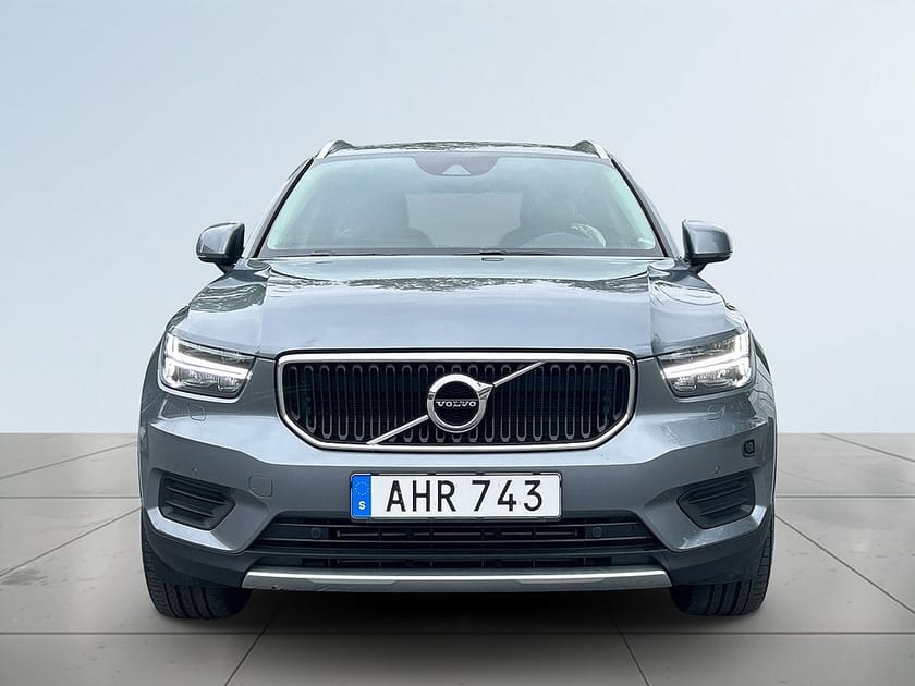 Bild 2 av Volvo XC40 D3 AWD Momentum Pro SoV-Däck/Elstol/Kamera/Psens/Navi