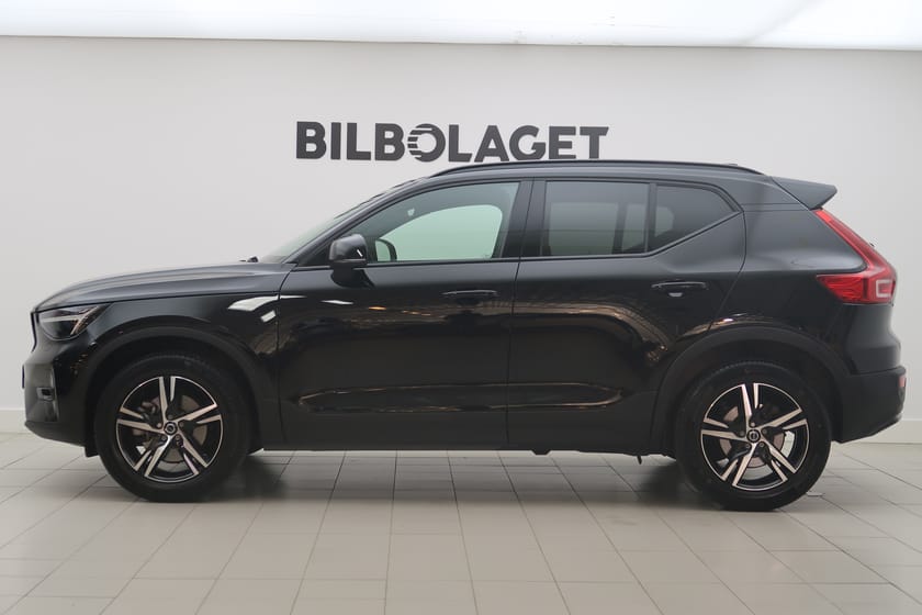 Bild 2 av Volvo XC40 B4 FWD Bensin Plus Dark