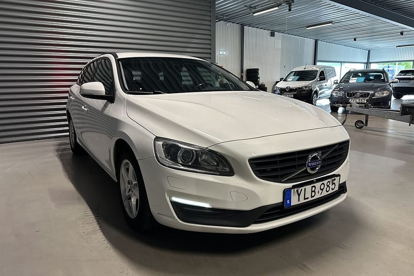 Bild 3 av Volvo V60 D4 AWD Värmare Drag BT Euro 6