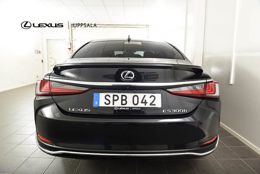 Bild 4 av Lexus ES 300h 2.5  Limited Edition Taklucka Navi Backkamera