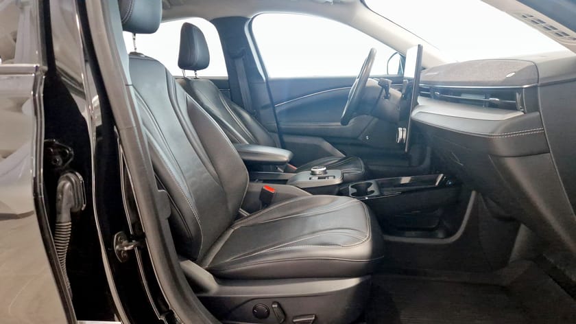 Bild 3 av Ford Mustang Mach-E Standard Range RWD 269hk Teknikpaket +