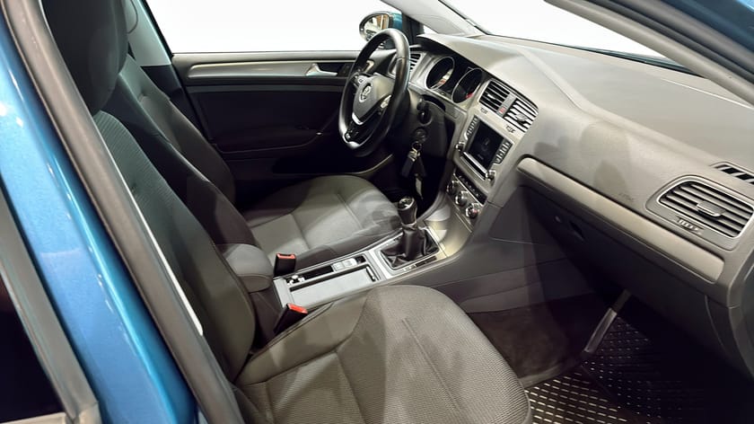 Bild 3 av Volkswagen Golf 1.6 TDI DPF BMT | Dragkrok