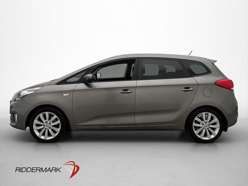 Bild 4 av Kia Carens 1.7 CRDi GLS 7-Sits Dragkrok Sensorer Två-Brukare