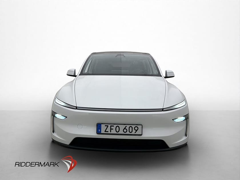 Bild 3 av Tesla Model Y Long Range AWD 1 Brukare Drag Värmare Pano AP