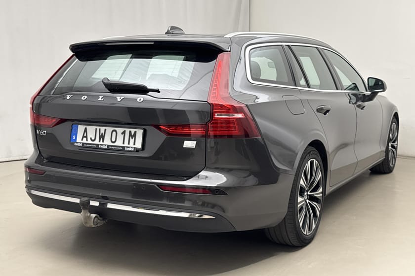 Bild 3 av Volvo V60 T6 AWD Recharge (350hk) Core, Läderinredning
