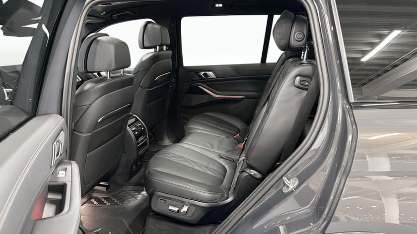 Bild 5 av BMW X7 M60i xDrive M Sport H/K Värmare Pano Soft close Drag
