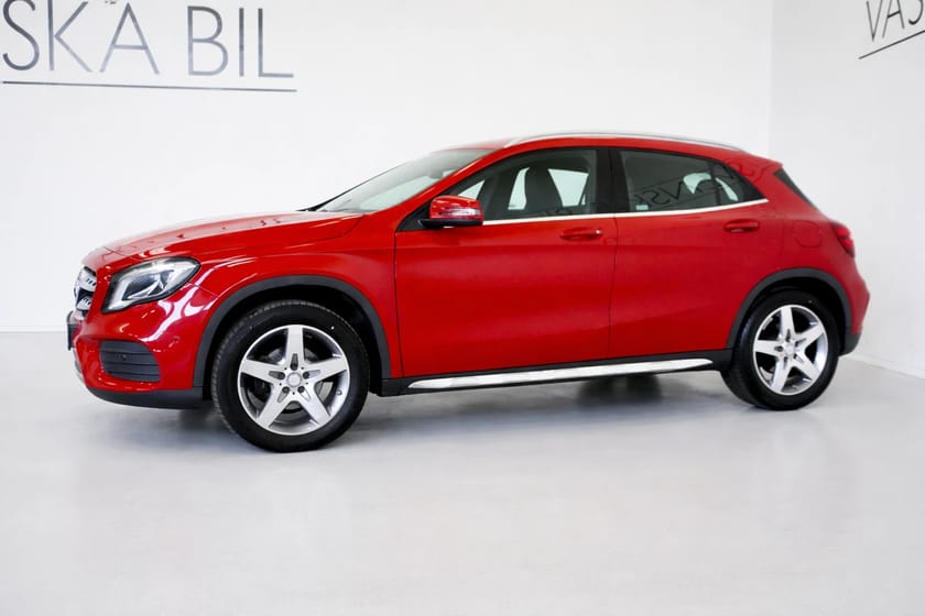 Bild 3 av Mercedes-Benz GLA 200 7G-DCT AMG Line Backkamera/V-hjul 3,45% Ränta