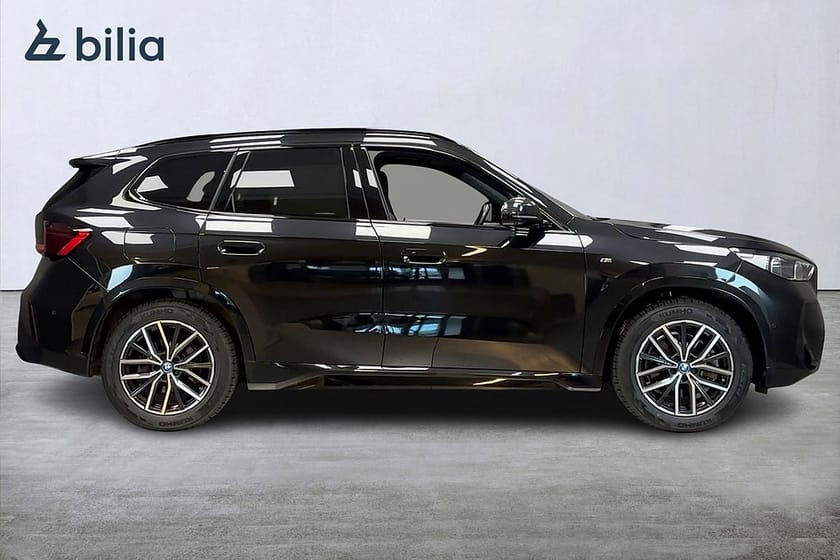 Bild 3 av BMW iX1 xDrive30 M Sport PRO/HuD/360°/ACC/Drag