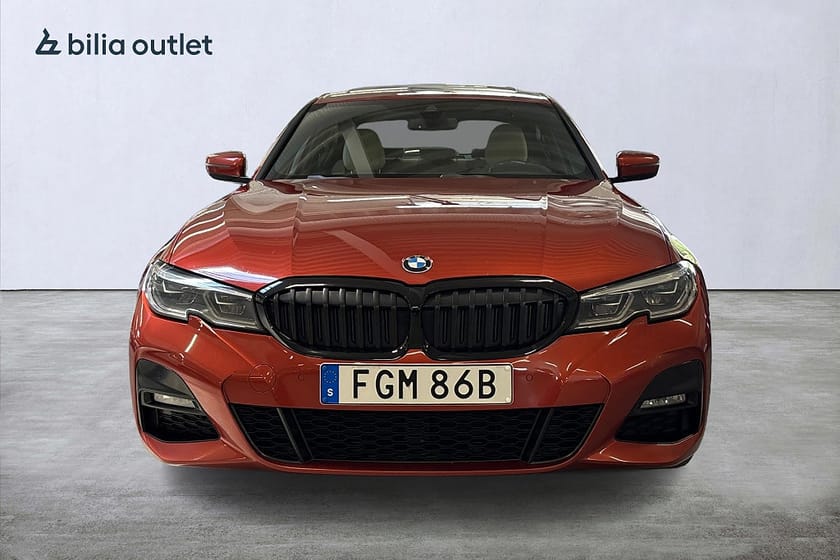 Bild 3 av BMW 330e Sedan aut M Sport 292hk Taklucka HuD Backkamera Laser
