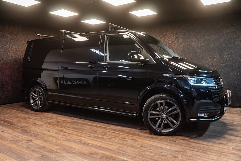 Bild 2 av Volkswagen Transporter 2.0 TDI 4M Lång | MOMS | Sweden Rock Edt. | 3355 kr/mån