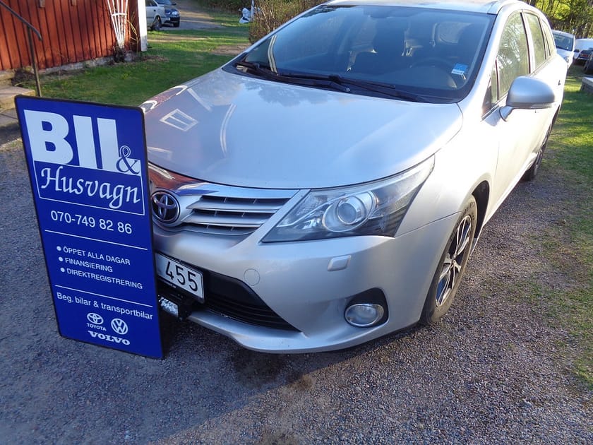 Bild 3 av Toyota Avensis Kombi 2.0 D-4D FÅ ÄG/DRAG/ACC/MVG/FARTH/FINANS/INBYTE