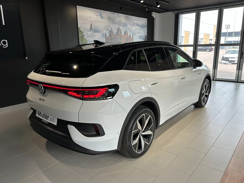 Bild 3 av Volkswagen ID.4 77 kWh 4Motion GTX, Dragkrok, Fri Service, Leasa fr: 5495kr/mån!