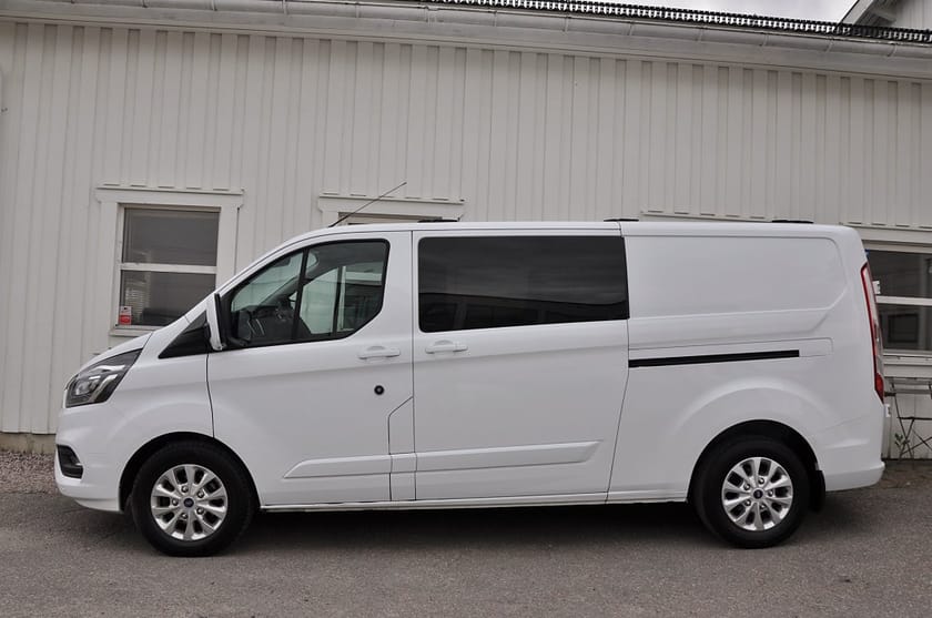 Bild 2 av Ford Transit Custom 340 Crew Van L2/LWB 2.0 170hk Värmare B-kam Drag