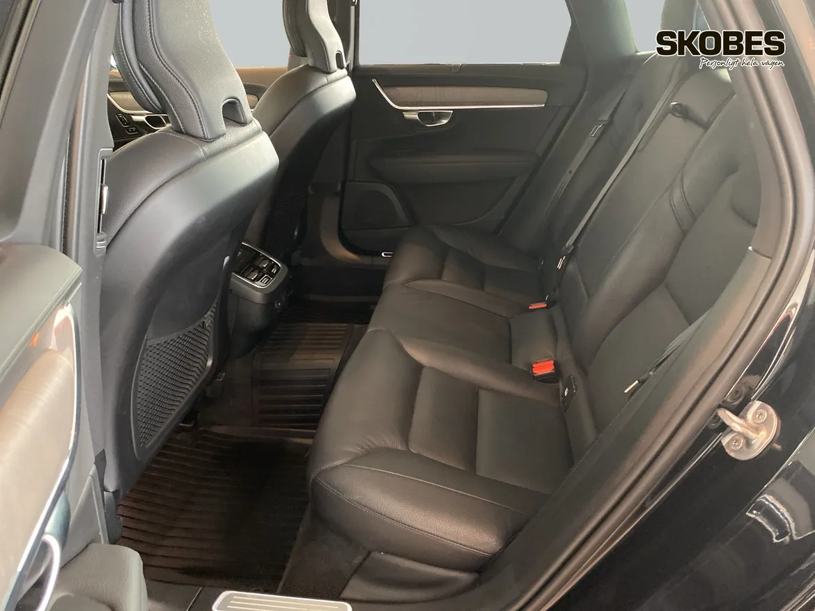 Volvo V90 Cross Country
