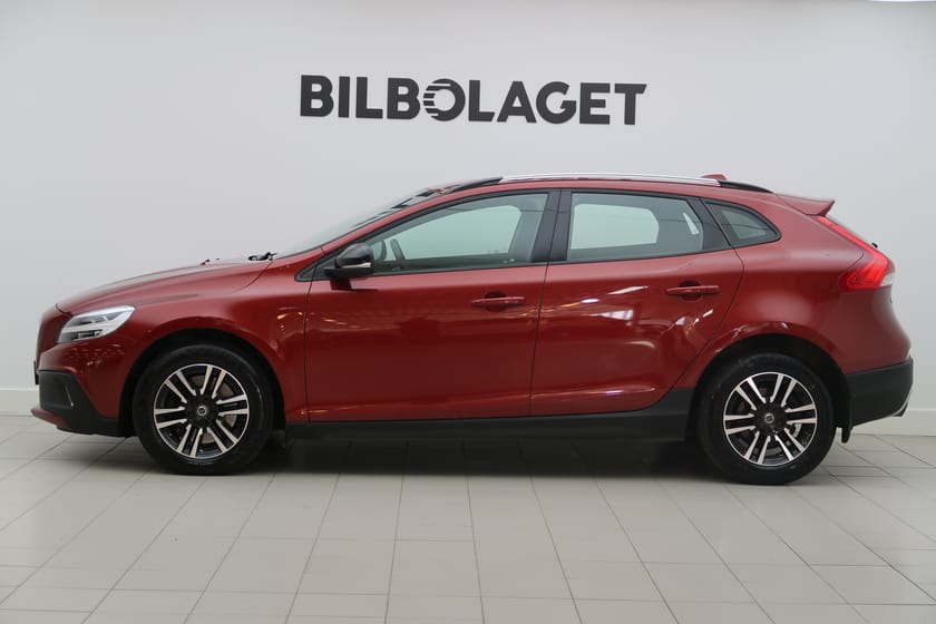 Bild 2 av Volvo V40 Cross Country T3aut BusinessAdvanced/Klimatpkt/PrgmVärmare/P-SensorerF-B