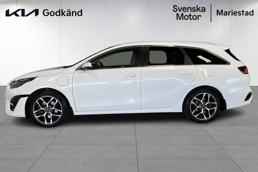 Bild 3 av Kia Ceed Sportswagon Plug-in Hybrid PHEV / ADVANCE PLUS / Adaptiv farthållare / Ventilerade säten / pano