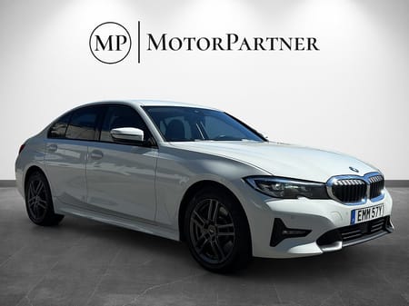 BMW 330e Sedan Plug-in hybrid Sport Line Navi Cockpit Euro 6