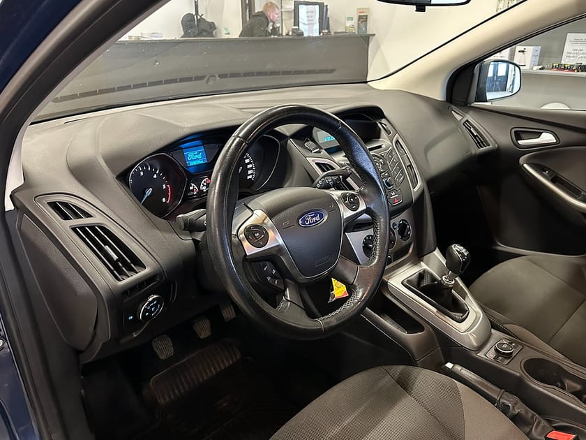 Bild 5 av Ford Focus Kombi 1.6 TDCi Trend Euro 5 / Nybytt kamrem